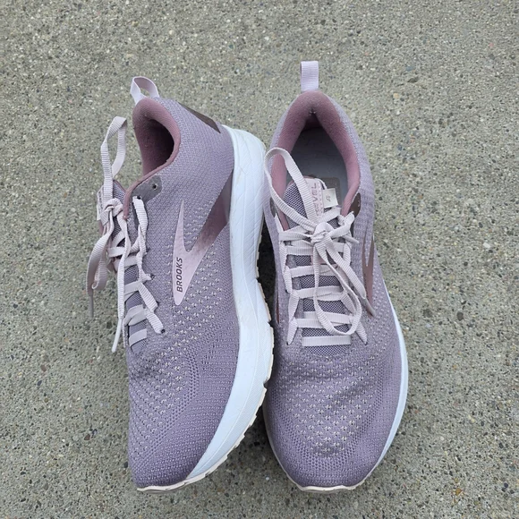 Brooks Revel Lavender Sneakers Women Size 11 - Picture 11 of 12